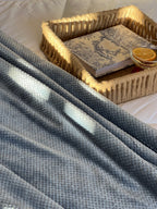 Plaid polaire effet nid d'abeille