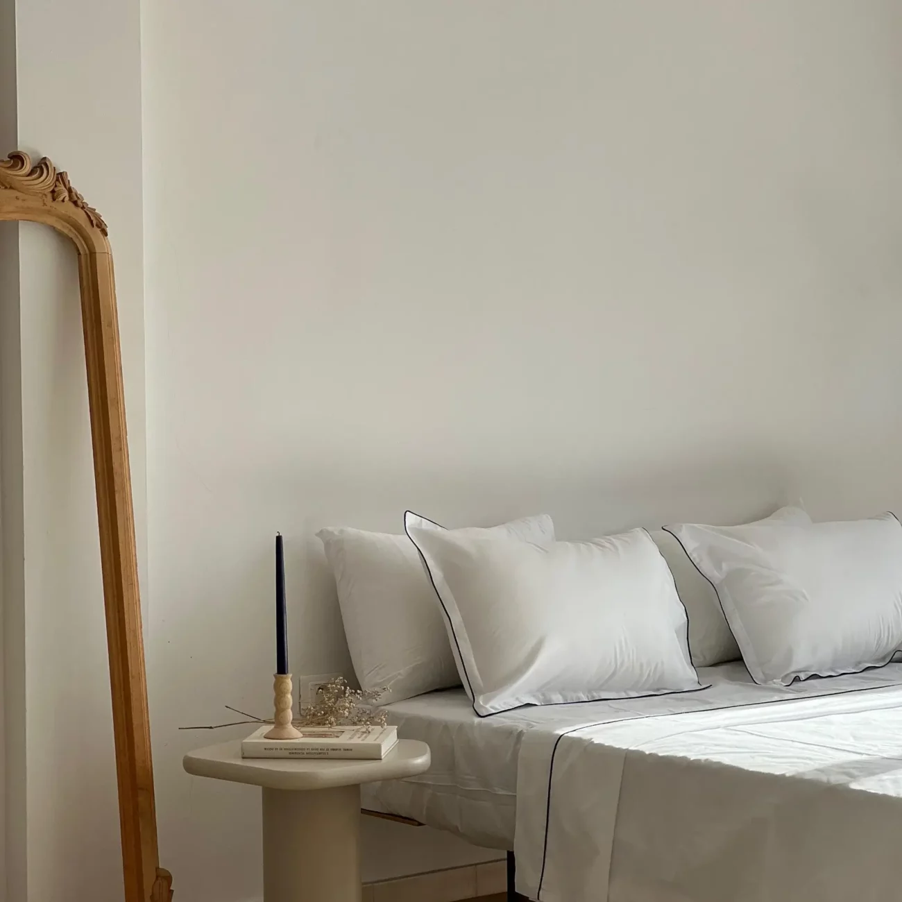 Parure de lit 100% coton Blanc Avec fil Bleu – Image 4