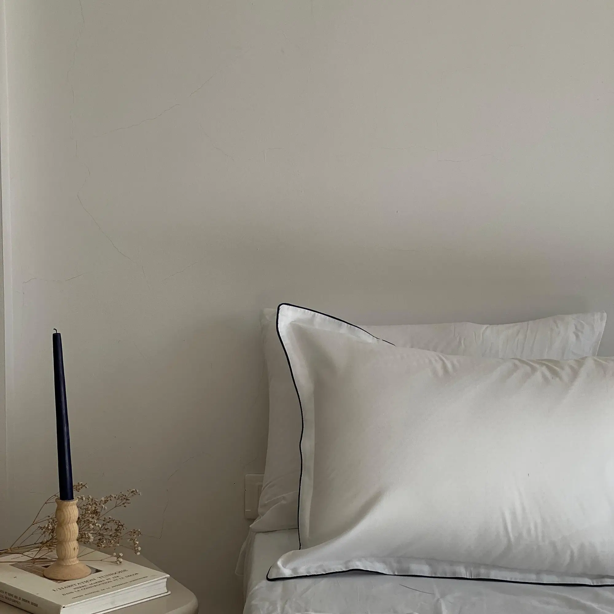 Parure de lit 100% coton Blanc Avec fil Bleu – Image 5