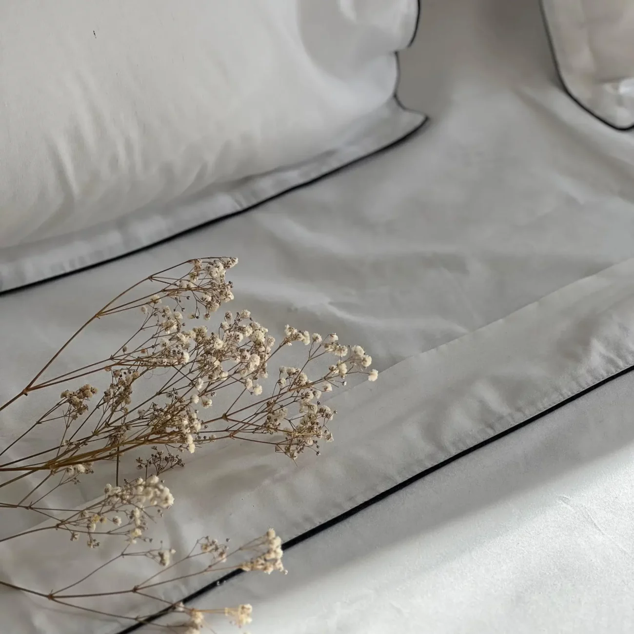 Parure de lit 100% coton Blanc Avec fil Bleu – Image 7