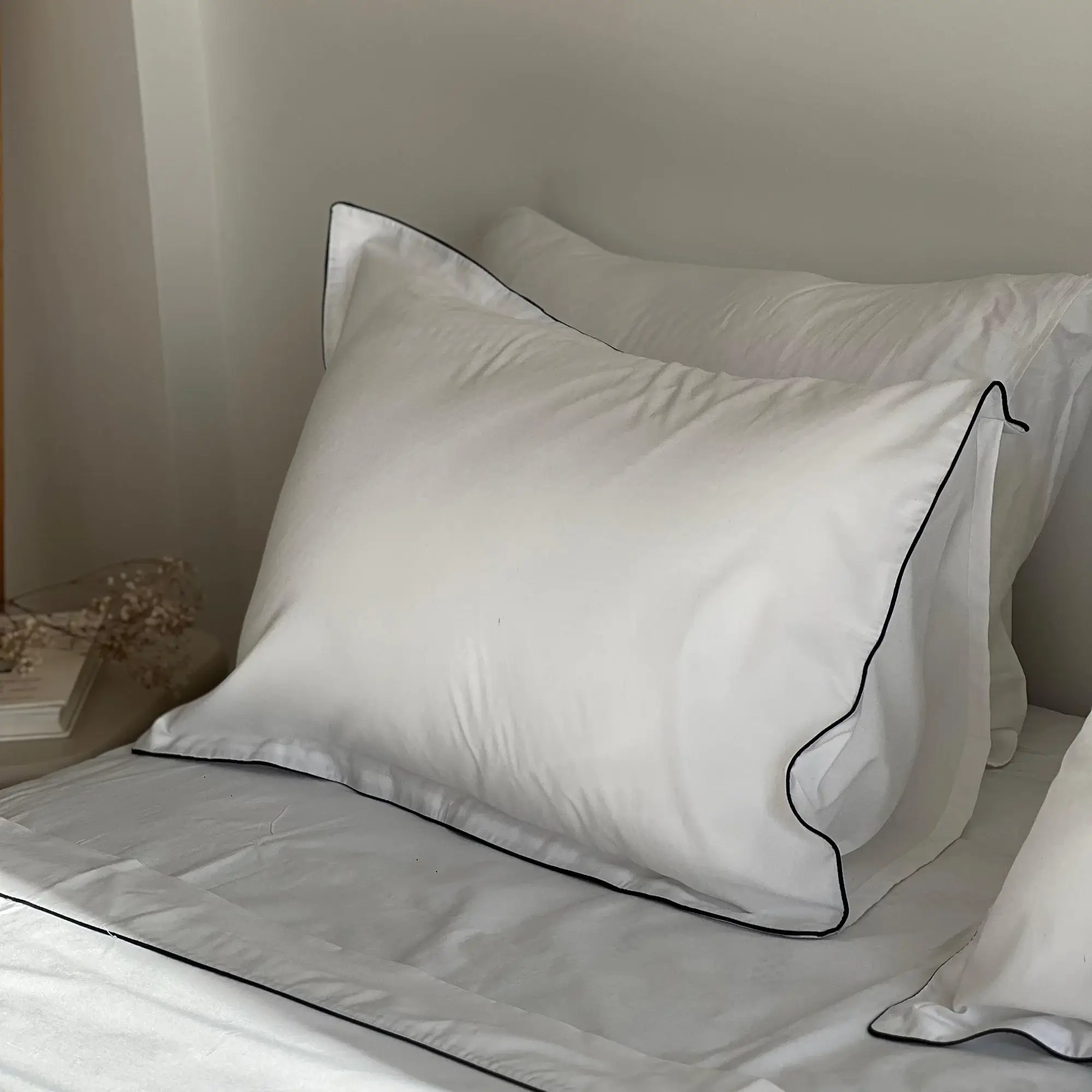 Parure de lit 100% coton Blanc Avec fil Bleu – Image 9